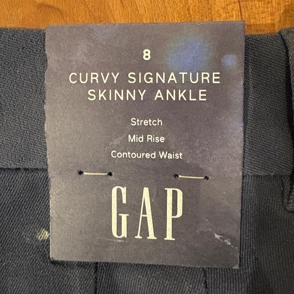 Curvy Signature Mid Rise Skinny Pants